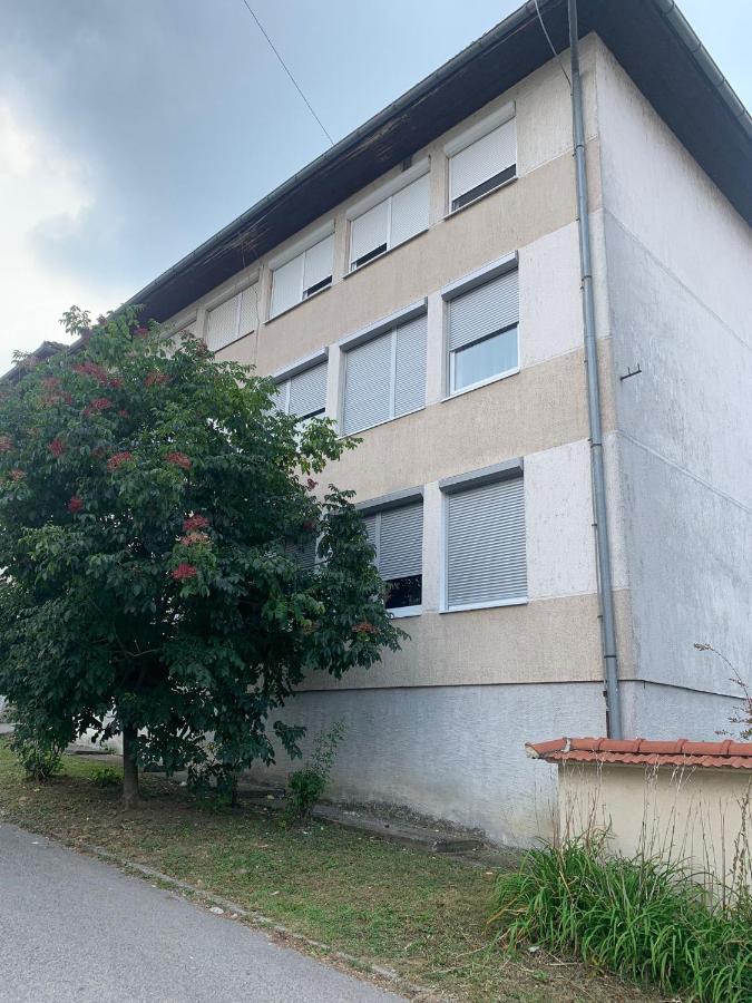 Stan Na Dan Apartman Trg Apartment *